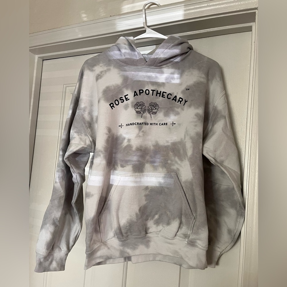 Rose Apothecary (Schitts Creek) Grey Hoodie, M